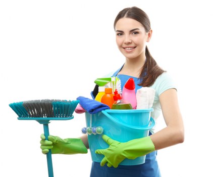 House cleaning in Crystalpalace focusing on kitchen and bathroom care